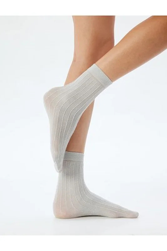 جوراب زنانه ساقدار طرح دار 1981