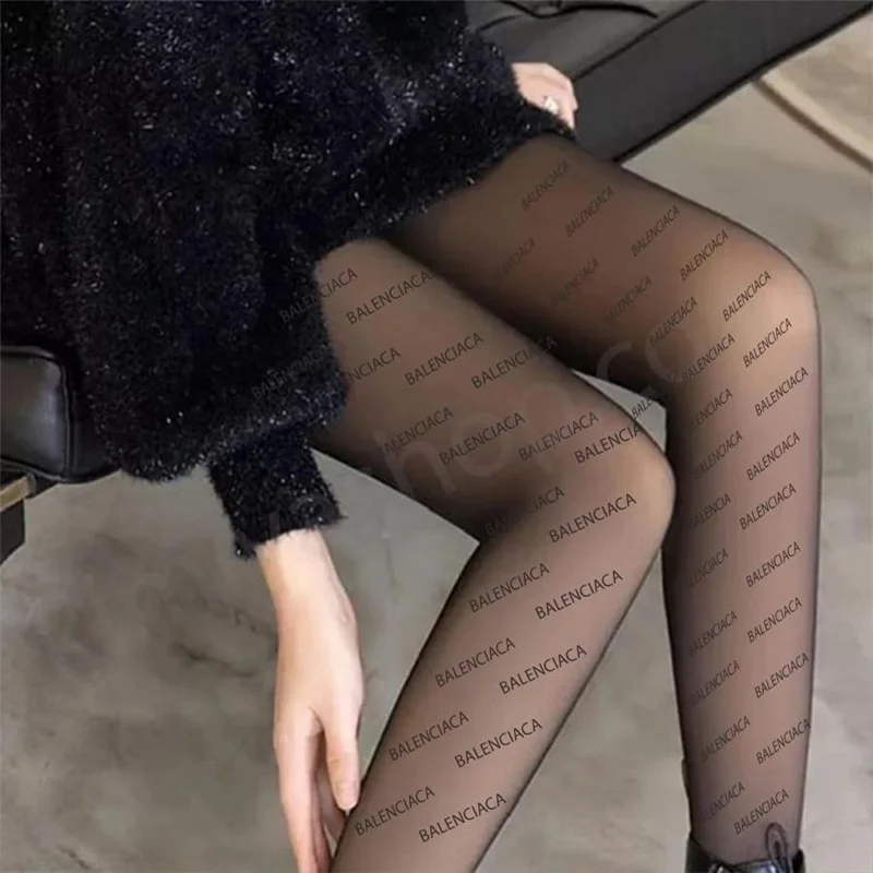 جوراب شلواری زنانه سه بعدی تو کرک فشن بالنسیاگا با تضمین کیفیت